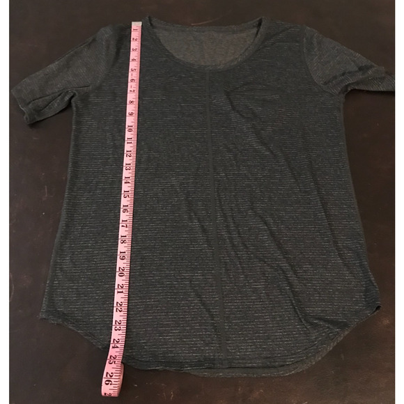 Lululemon Run Away Tee Heathered Black - 10 - Size is Missing - Picture 6 of 6